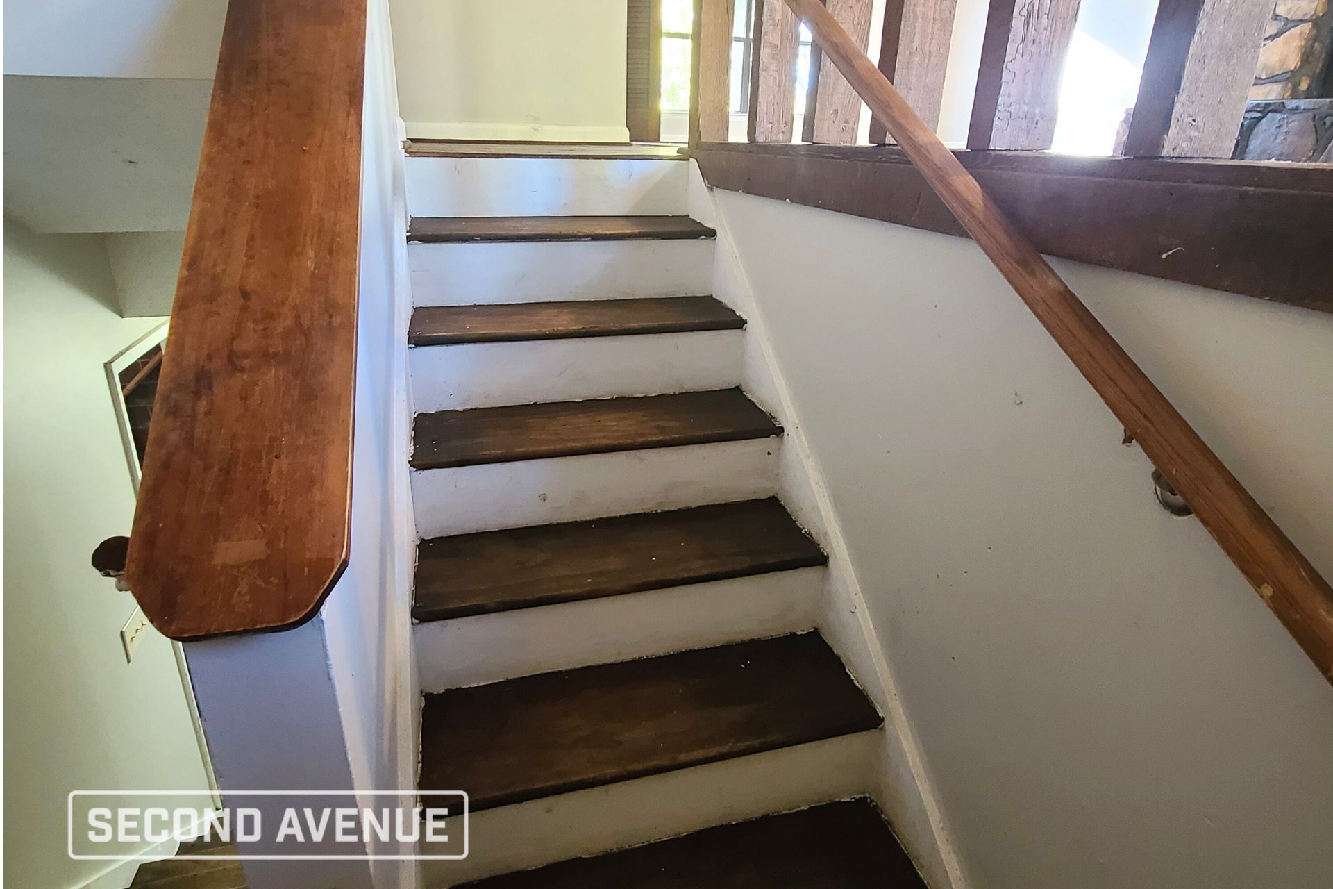 Building Photo - 1100 Moonglow Cir