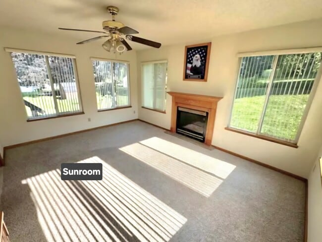 Building Photo - 705 Rural Ave