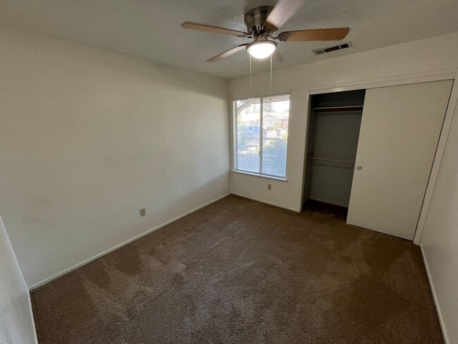 Building Photo - SW Visalia Home coming soon!!