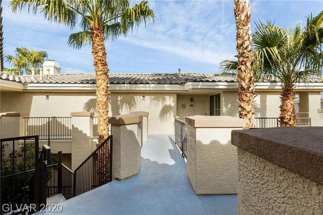 Building Photo - 7131 S Durango Dr