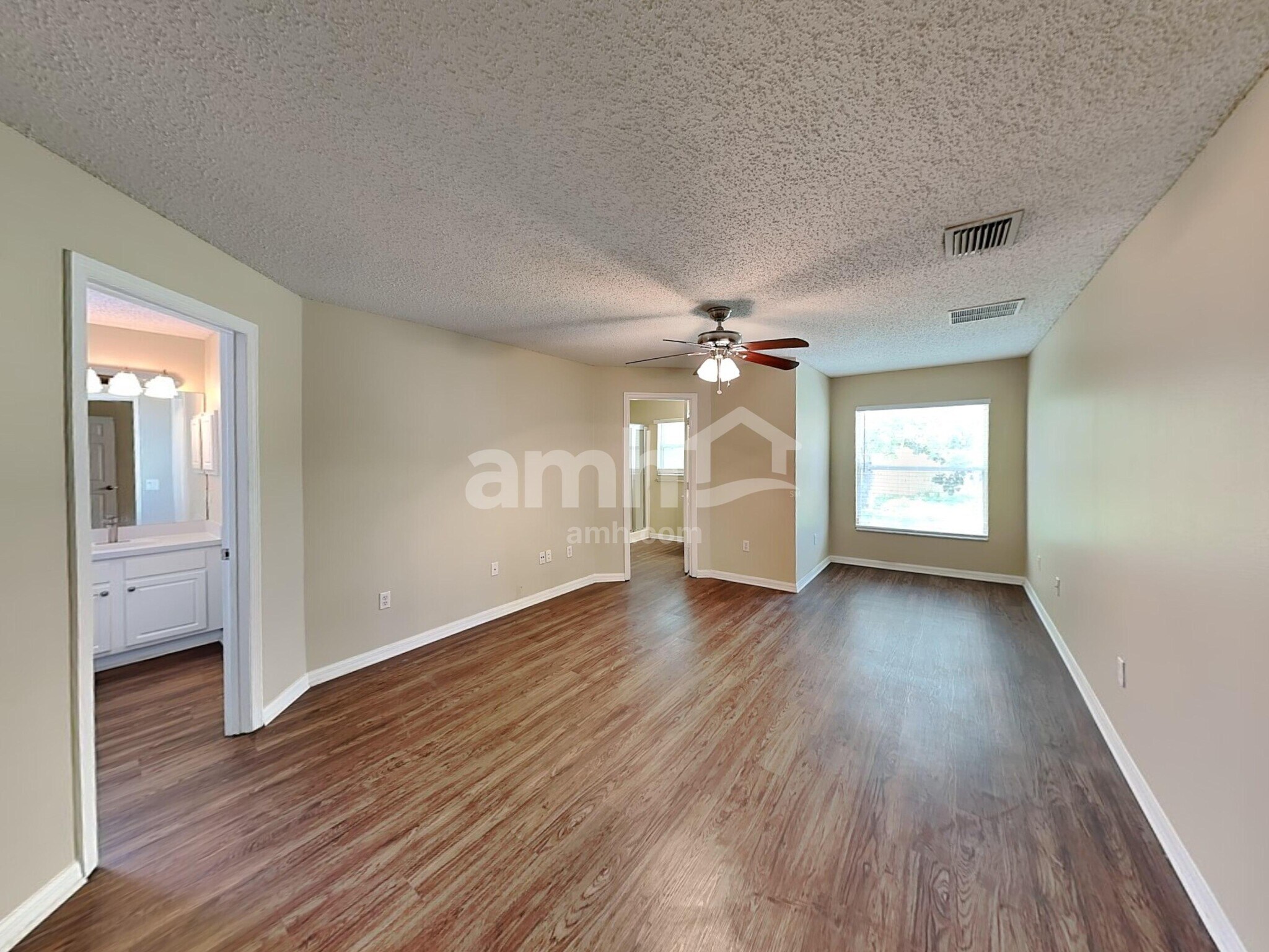 Building Photo - 1147 SE Preston Ln