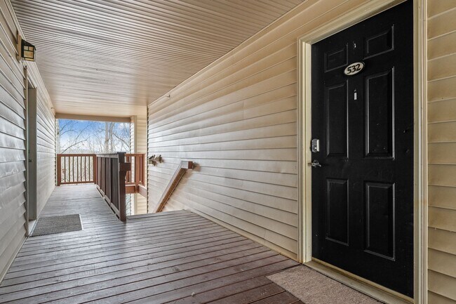 Building Photo - 1131 Harts Ridge Dr