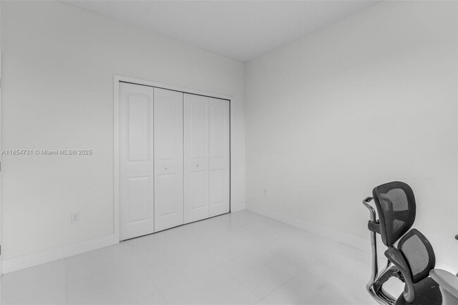 Building Photo - 32206 SW 196th Ave