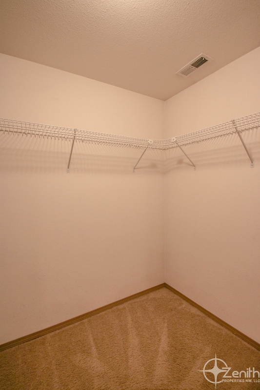 Building Photo - 2712 NE 164th Pl