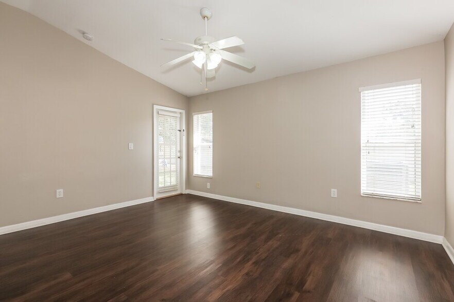 Building Photo - 7804 Maroon Peak Dr