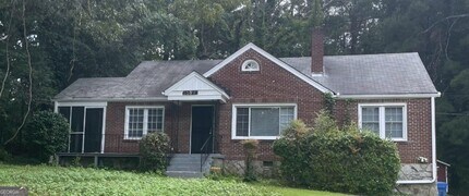 Building Photo - 1589 Pinehurst Dr SW