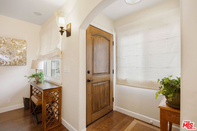 Building Photo - 1039 26th St