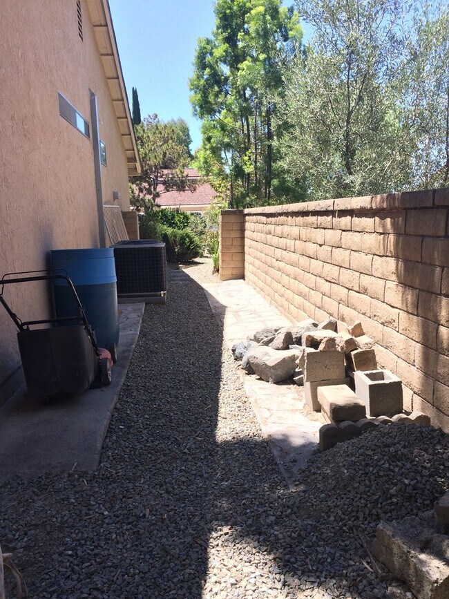 Building Photo - 27012 Cordero Ln