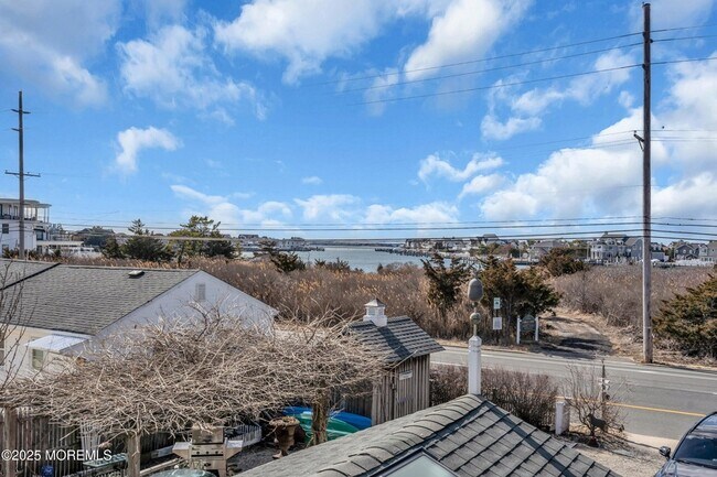 Building Photo - 149 Highway 35 N Unit