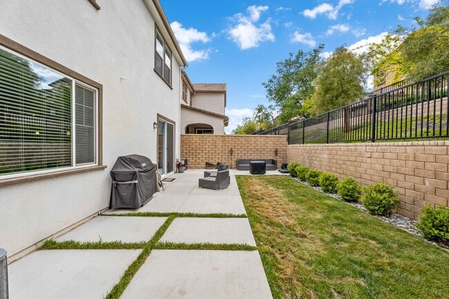 Building Photo - 28371 Vela Wy