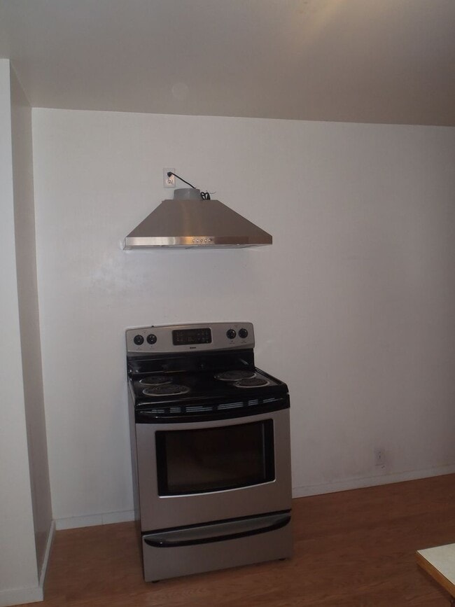 Building Photo - 2603