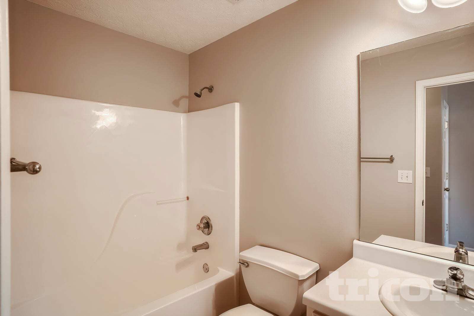 Building Photo - 515 Plantation Creek Dr