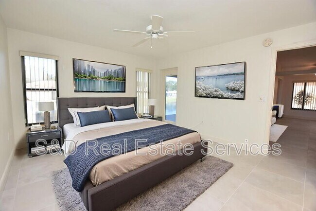 Building Photo - 2235 Silver Re Dr