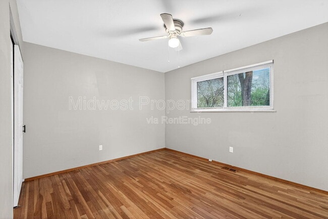 Building Photo - 1165 Lees Ln