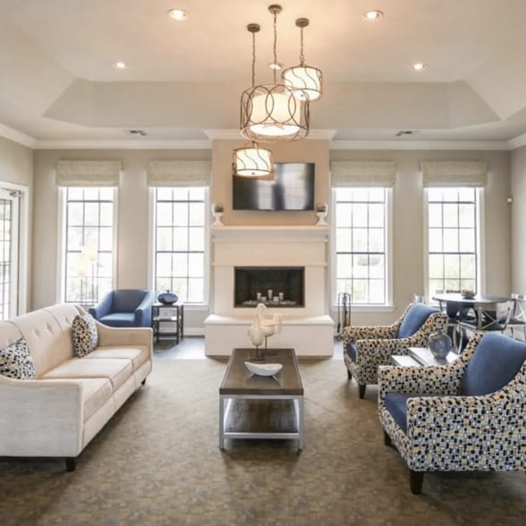 Building Photo - 9835 Fredericksburg Rd