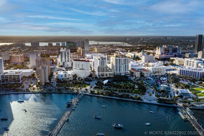 Building Photo - 550 Okeechobee Blvd
