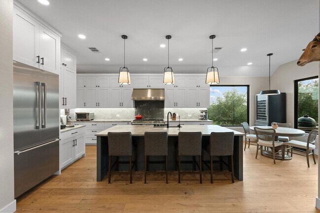 Building Photo - 4518 Diamante Dr