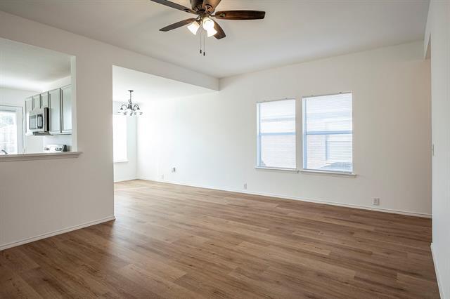 Building Photo - 8924 King Ranch Dr