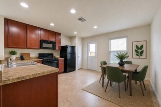 Building Photo - 1315 Pease River Ln