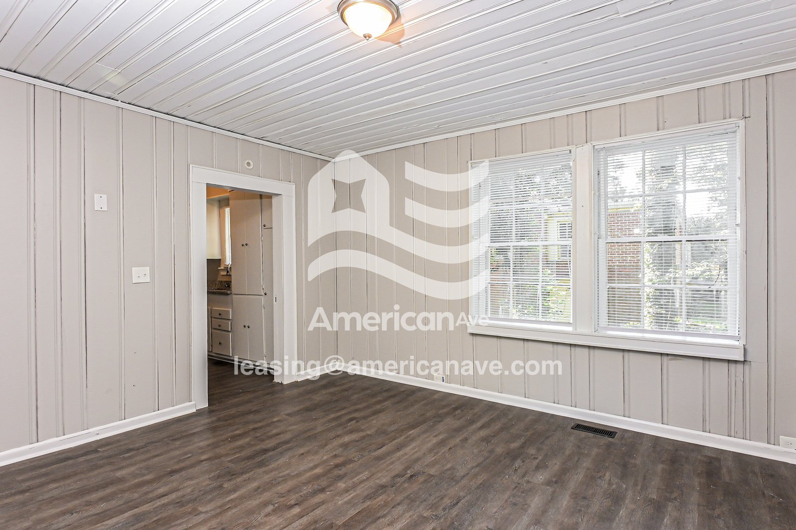 Building Photo - 916 Glenridge Dr