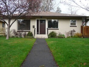 Building Photo - Charming Westside Cottage in a Premier Location