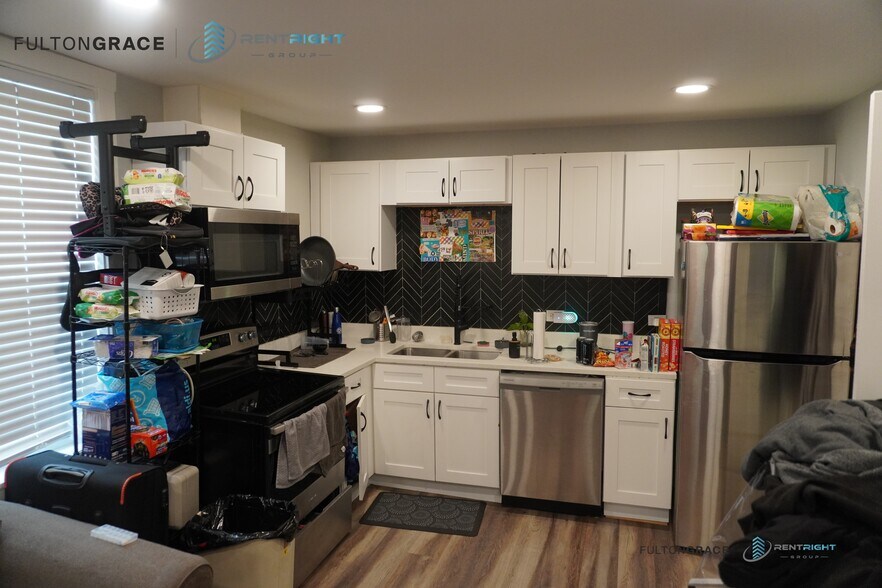 Building Photo - 1503 W 19th St