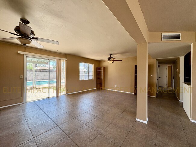 Building Photo - 5962 E 25th St