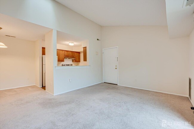 Building Photo - 2310 Aspen Dr