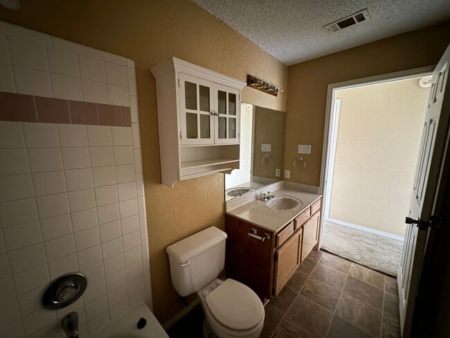 Building Photo - 3-Bedroom House for Rent in Killeen