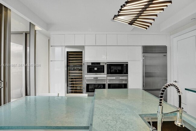 Building Photo - 9705 Collins Ave