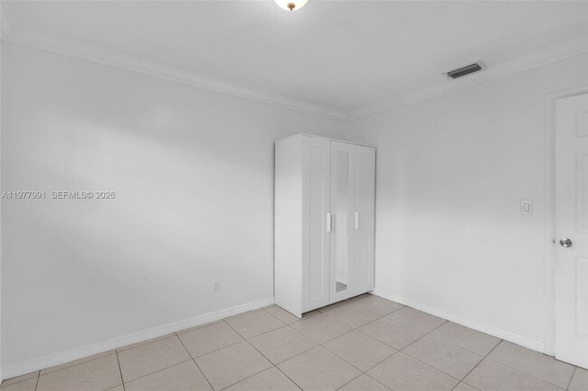 Building Photo - 6863 SW 21st St