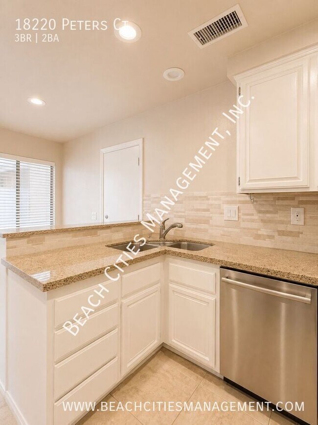 Building Photo - 18220 Peters Ct