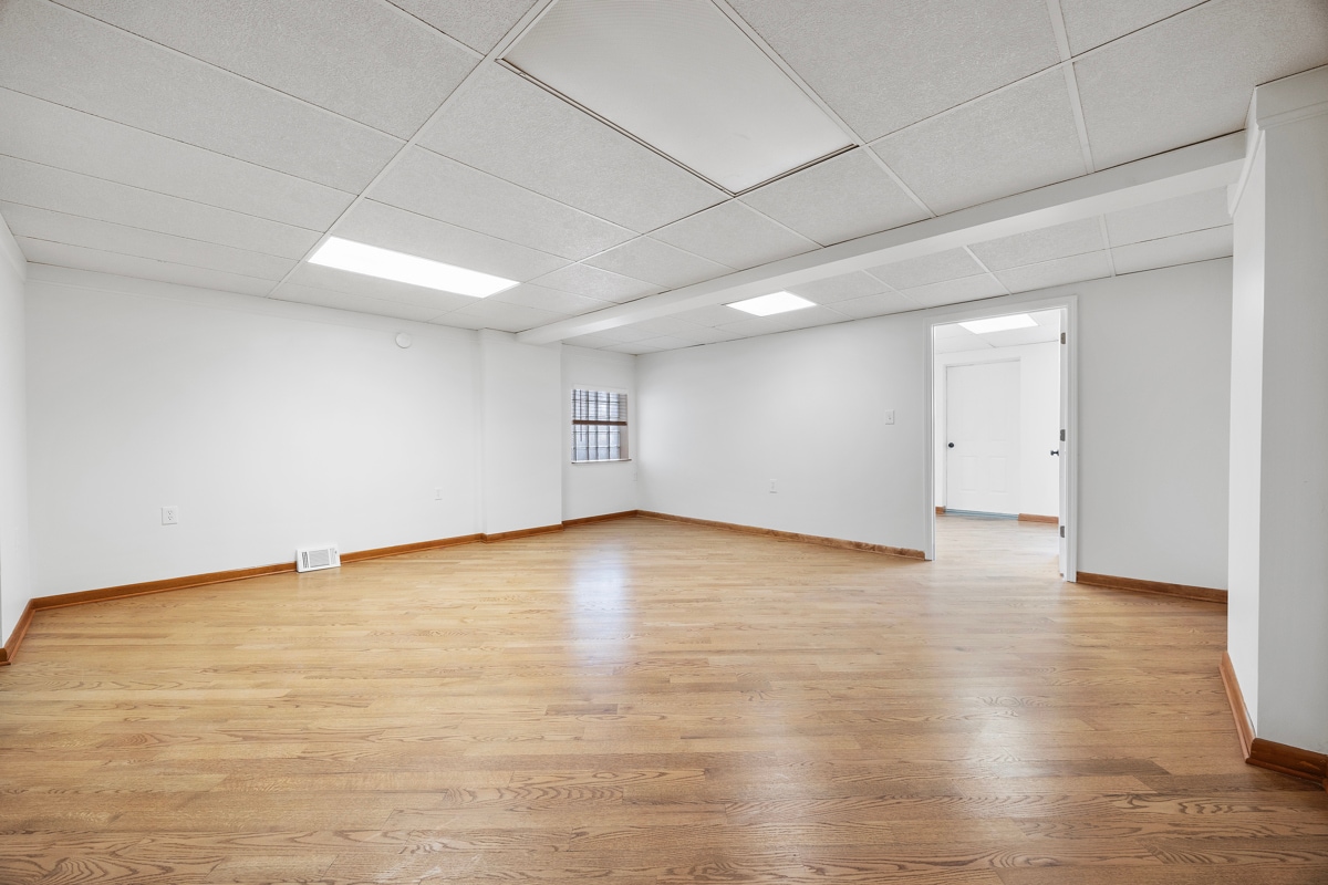 Building Photo - 2827 Brownsville Rd