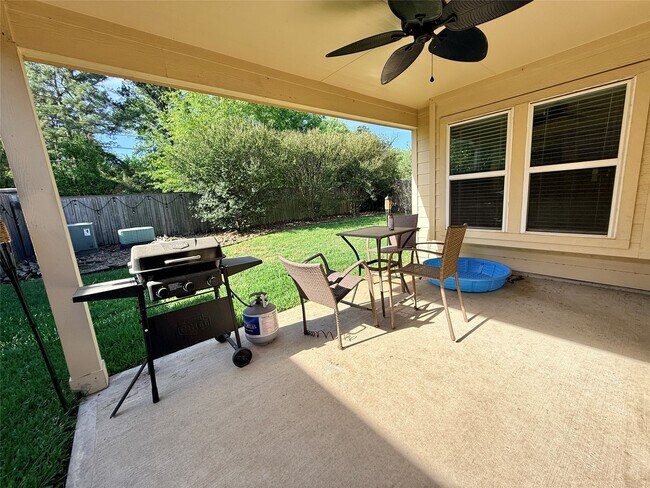 Building Photo - 12115 Rockridge Falls Dr