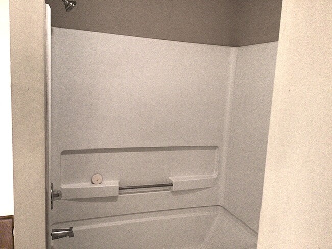 Building Photo - 118 Blue Gill Ln