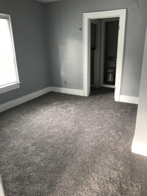 Building Photo - 508 Niagara Ave