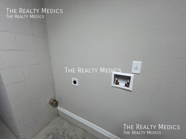 Building Photo - 3628 SE 134th St