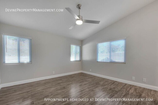 Building Photo - 9814 Hibiscus Ct