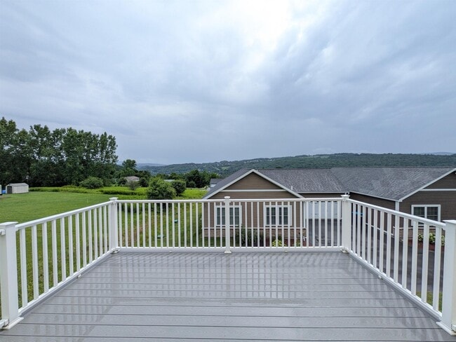 Building Photo - 75 Ivan Dr
