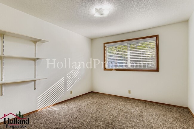 Building Photo - Charming Duplex Just Minutes from Downtown...