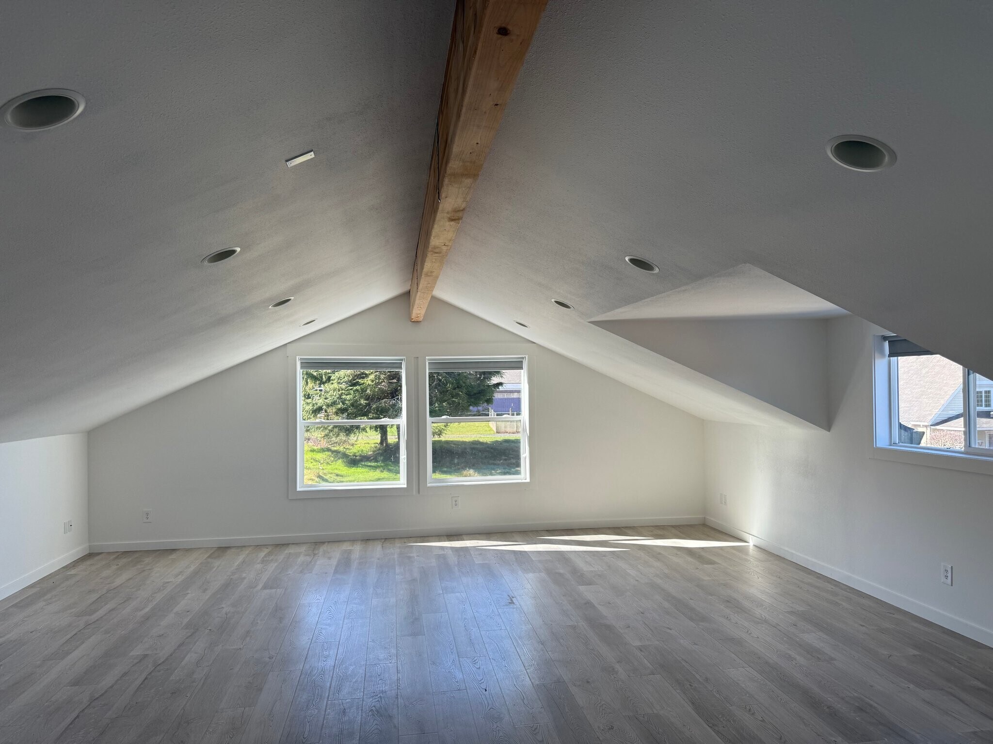 Building Photo - 1601 N 4th Ave