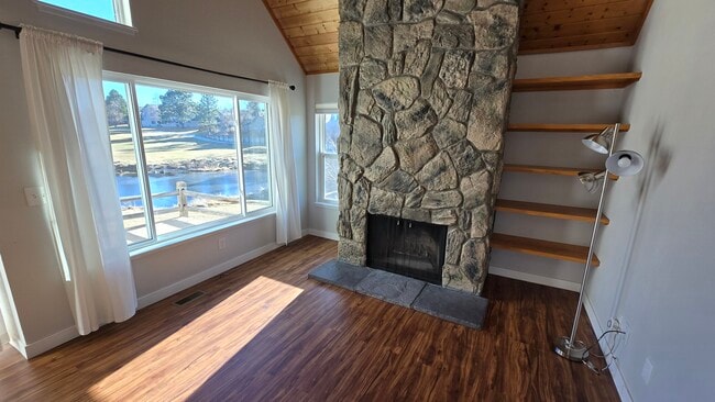 Building Photo - 2415 S Xanadu Way