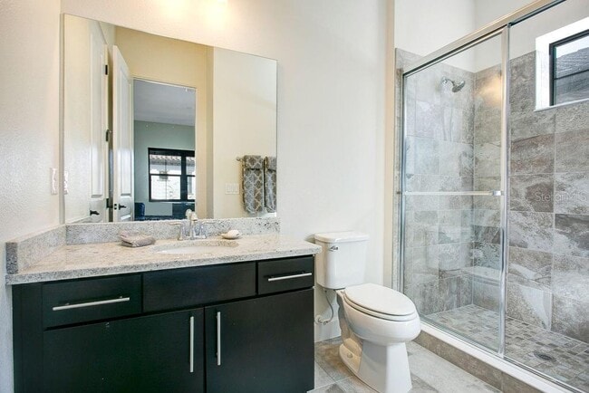 Building Photo - 8455 Via Vittoria Way