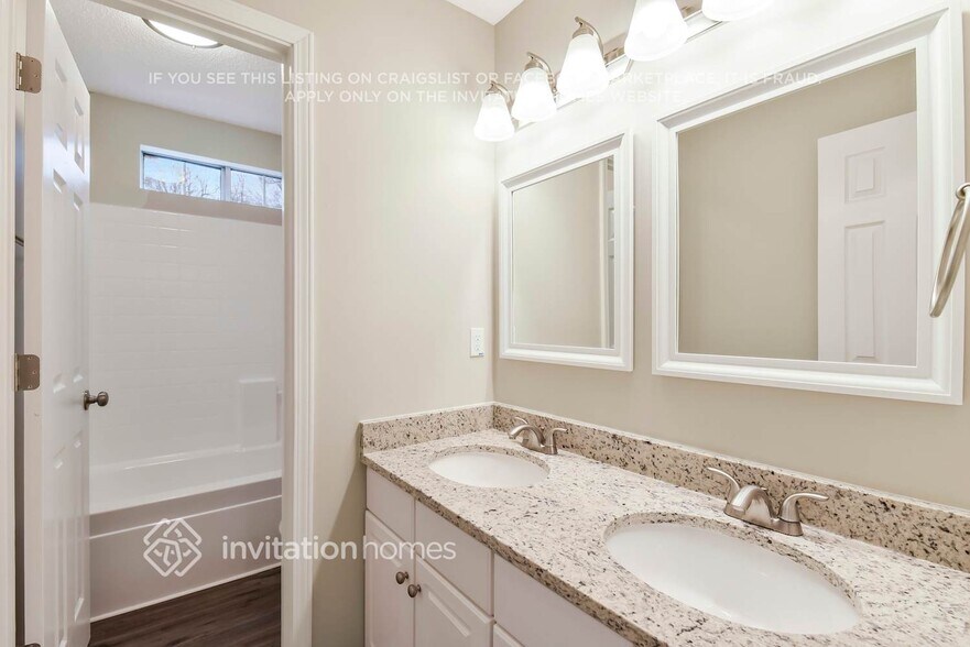 Building Photo - 14214 Misty Brook Ln