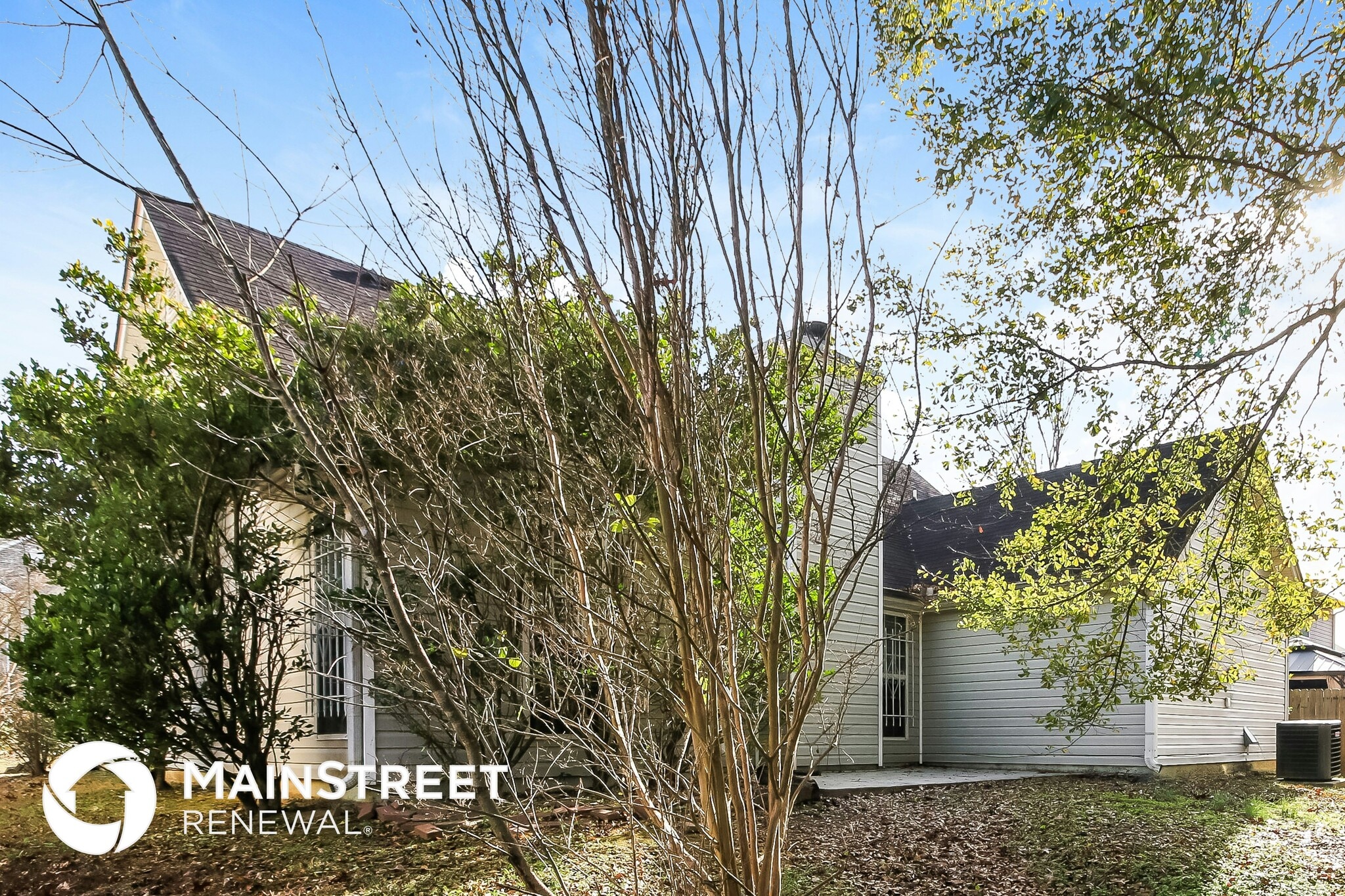 Building Photo - 1628 Marceau Dr