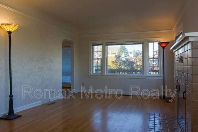 Building Photo - 6220 S Perry St