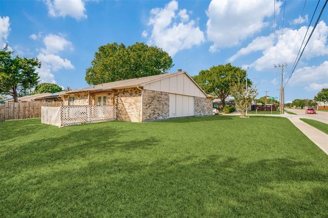 Building Photo - 920 Sunny Slope Dr