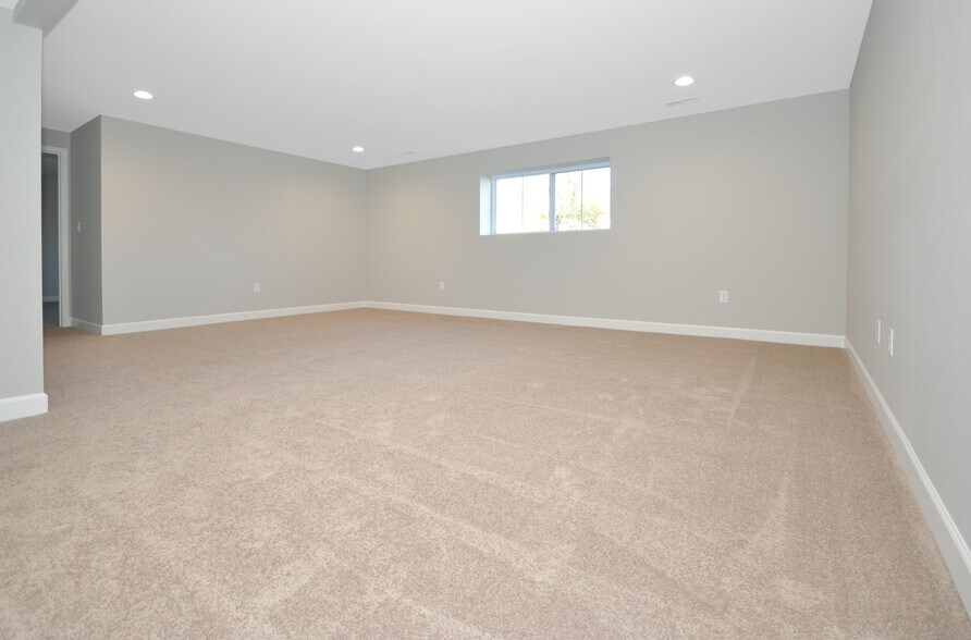 Building Photo - 7130 Remington Villa Dr