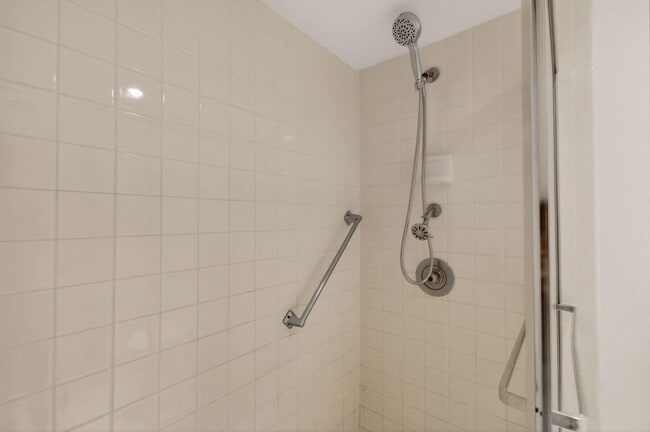 Building Photo - 3502 Bimini Ln