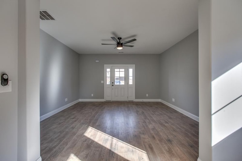 Building Photo - 2132 Gracie Bug Lp